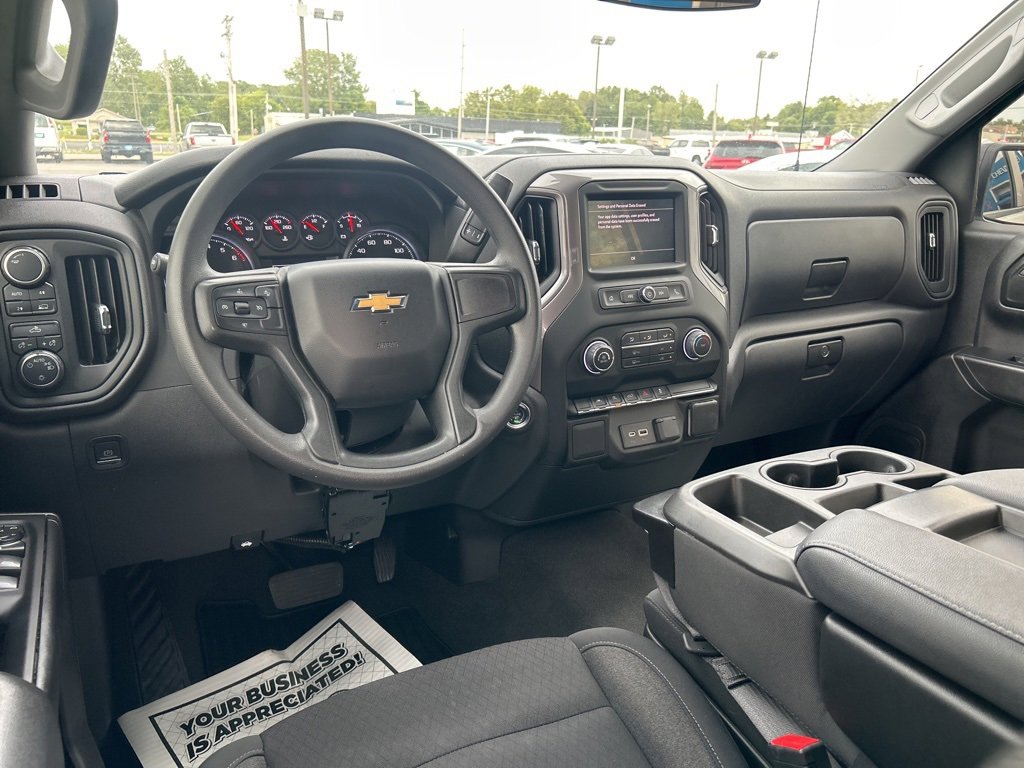 2022 Chevrolet Silverado 1500 Custom photo 16