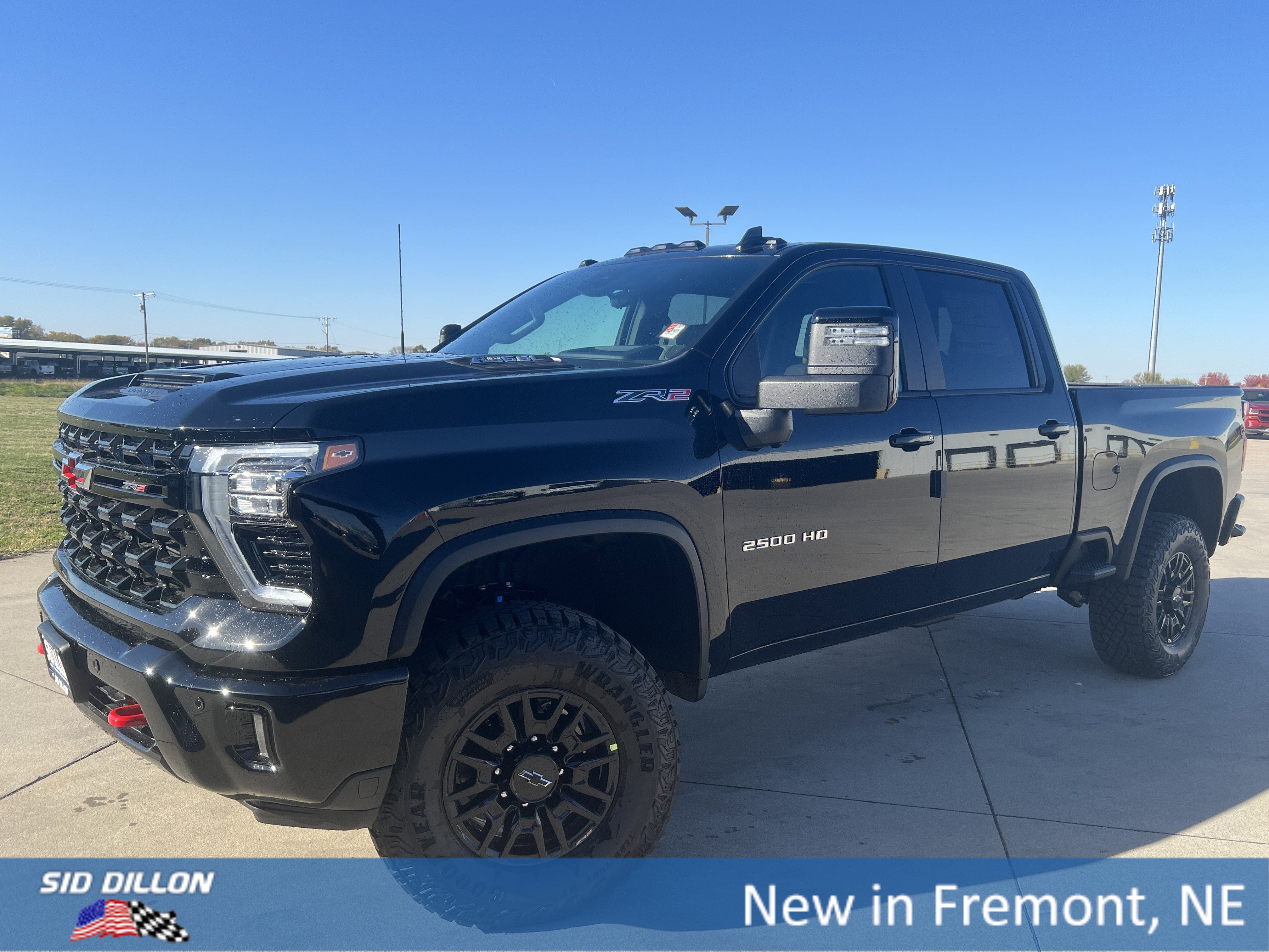 2026 Chevrolet Silverado 2500HD ZR2's photo