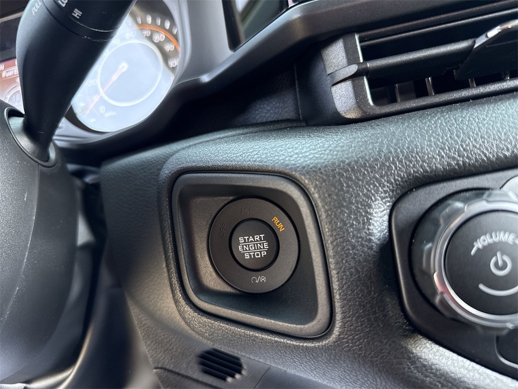 2025 Jeep Wrangler Sport S photo 19