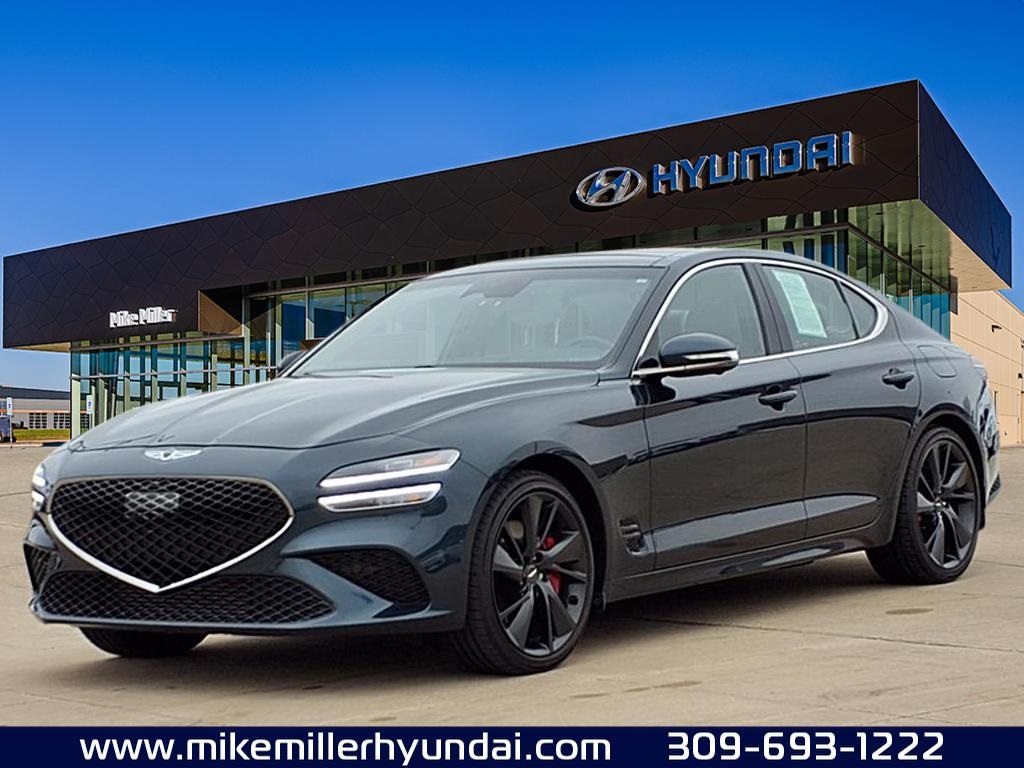 2022 GENESIS G70 Standard's photo