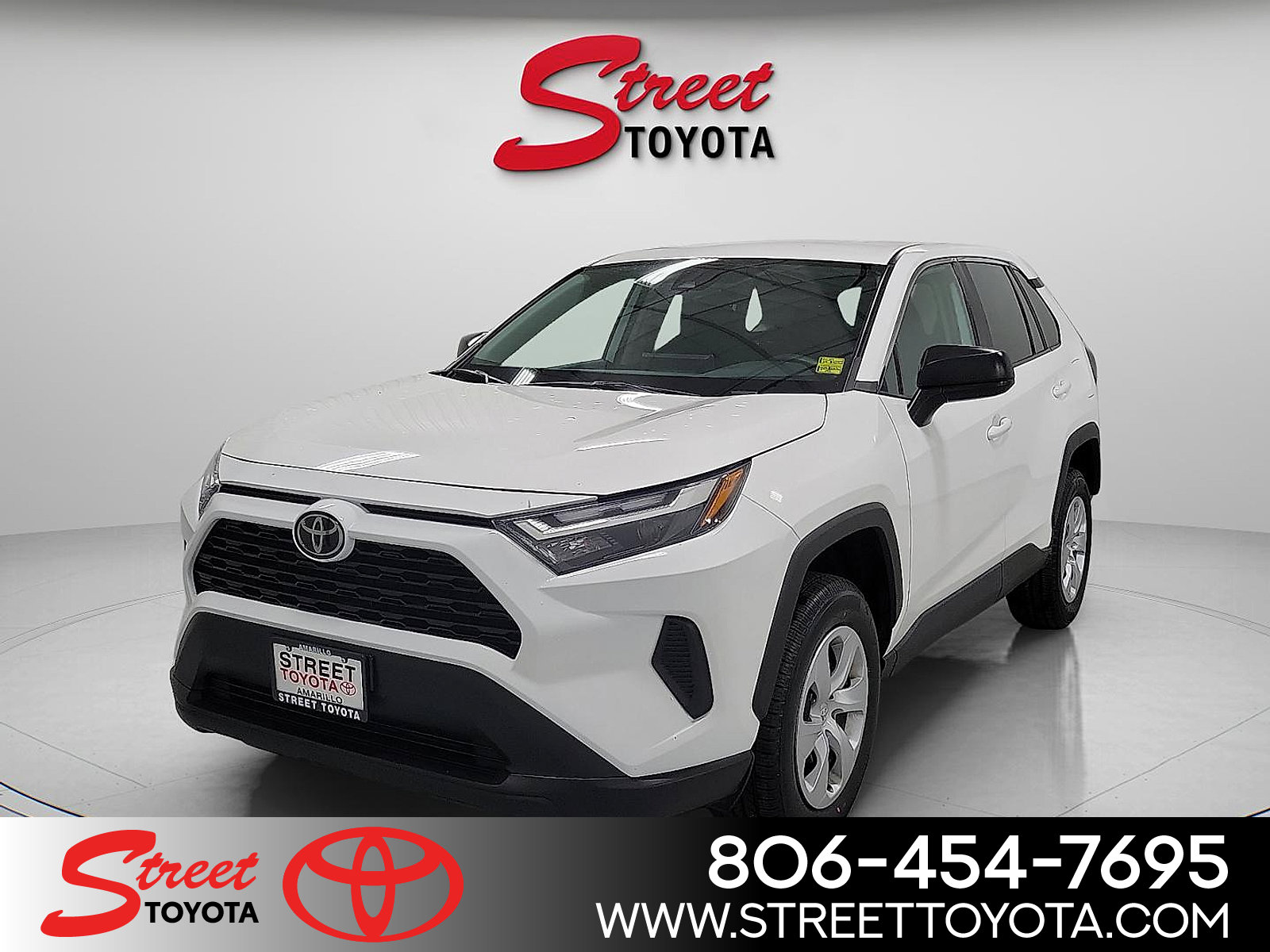 2024 Toyota RAV4 LE's photo