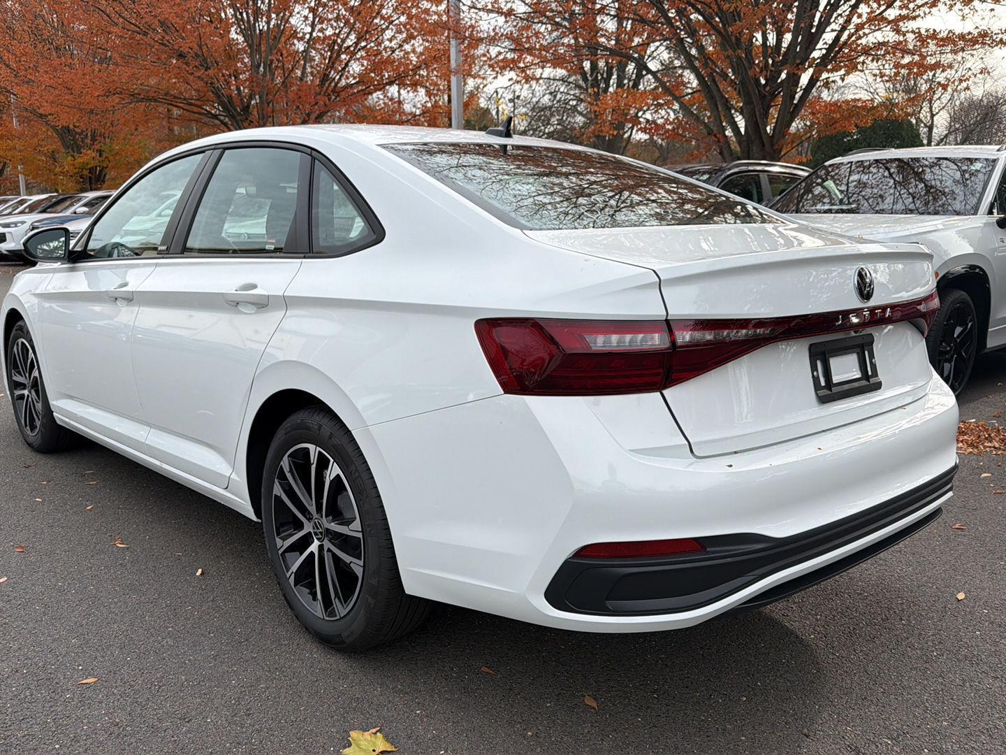 2026 Volkswagen Jetta Sport photo 2