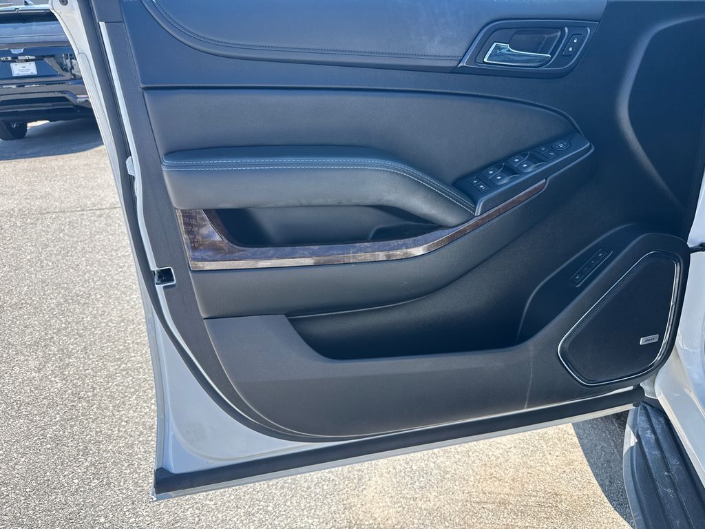 2019 Chevrolet Tahoe LT photo 11