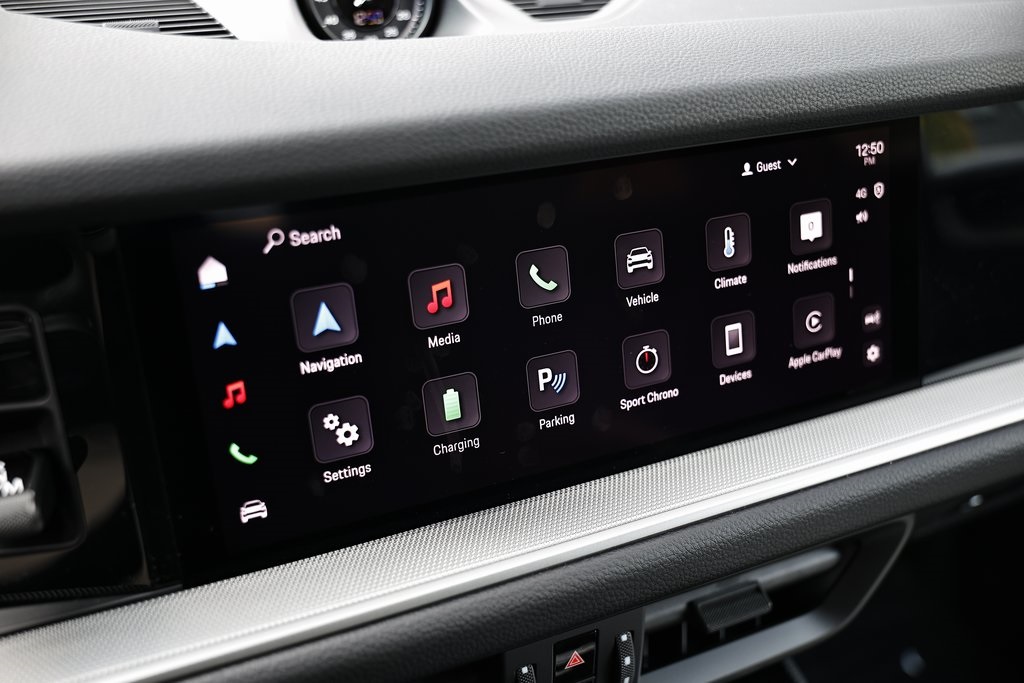 2025 Porsche Cayenne S E-Hybrid photo 36