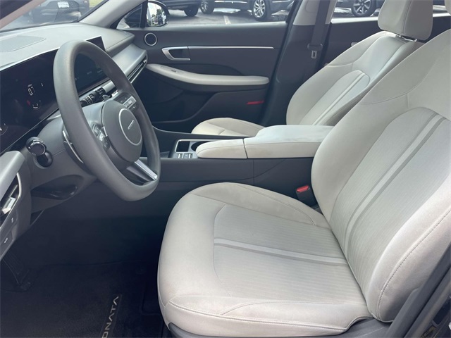 2024 Hyundai Sonata SEL photo 16