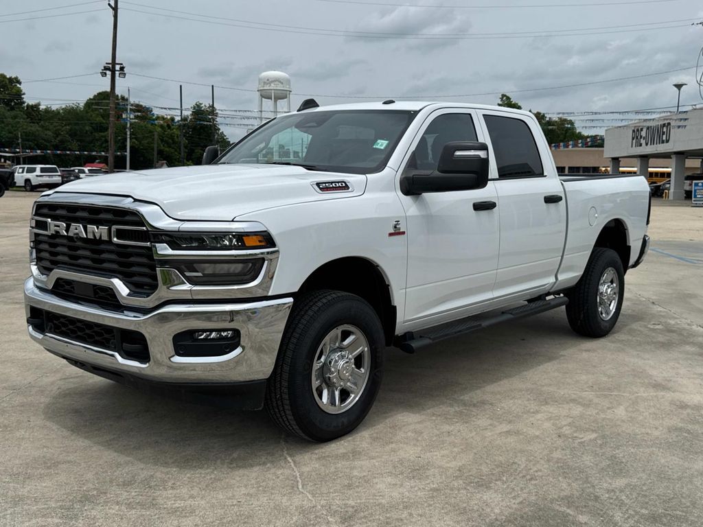 2025 Ram 2500 Tradesman photo 3