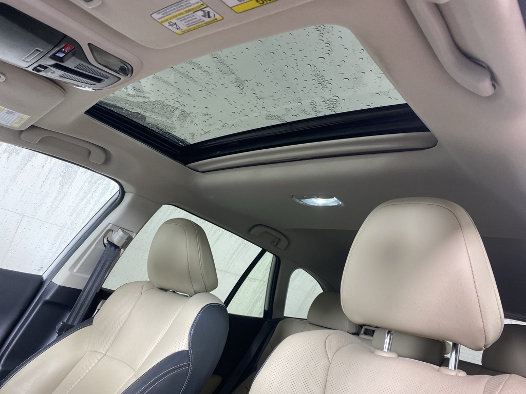 2022 Subaru Outback Limited photo 12