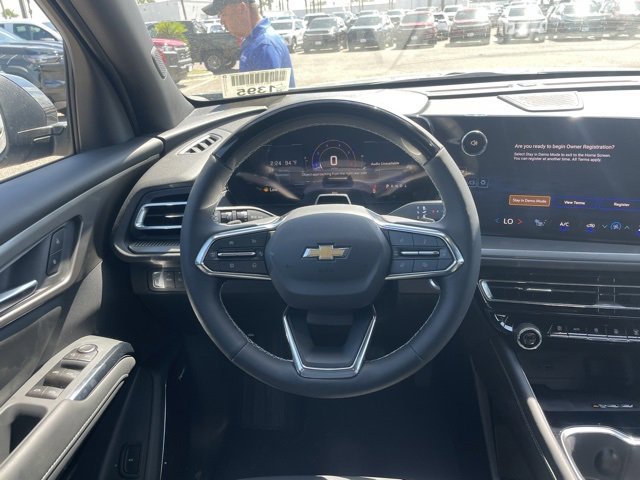 2026 Chevrolet Traverse photo 14