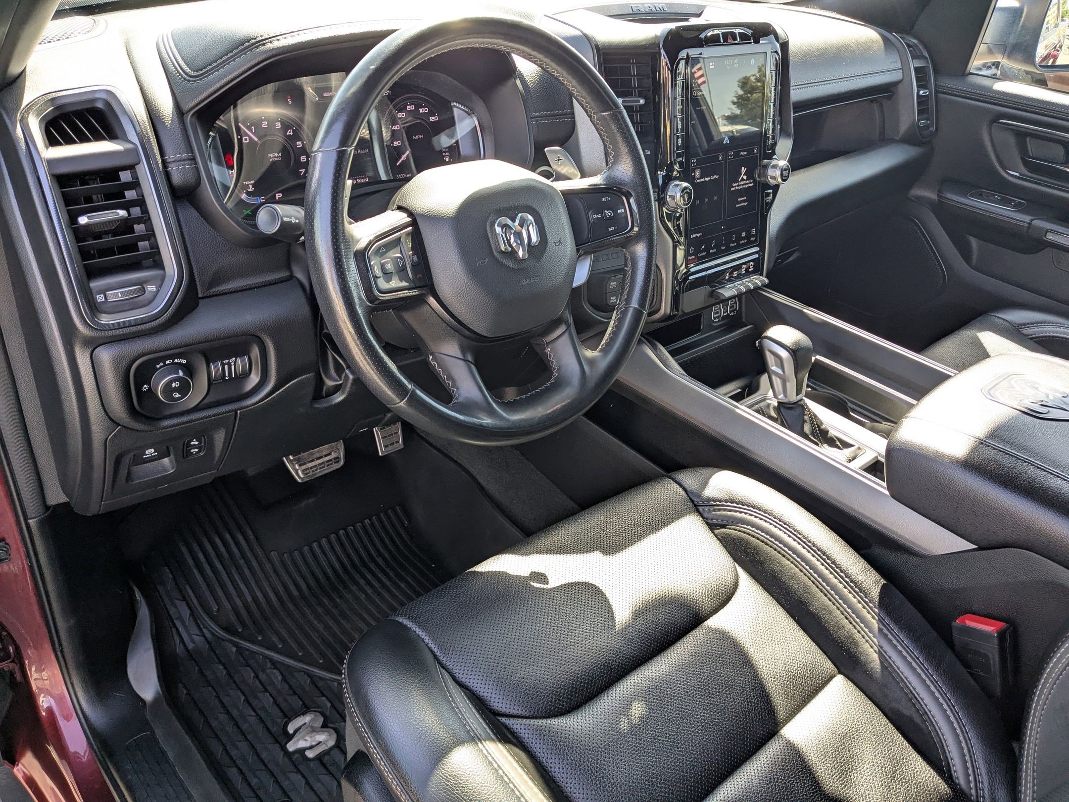 2023 Ram 1500 Sport photo 13