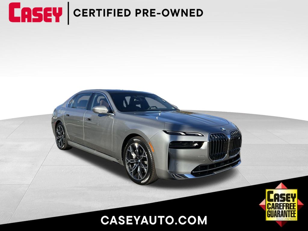 2025 BMW i7 50's photo