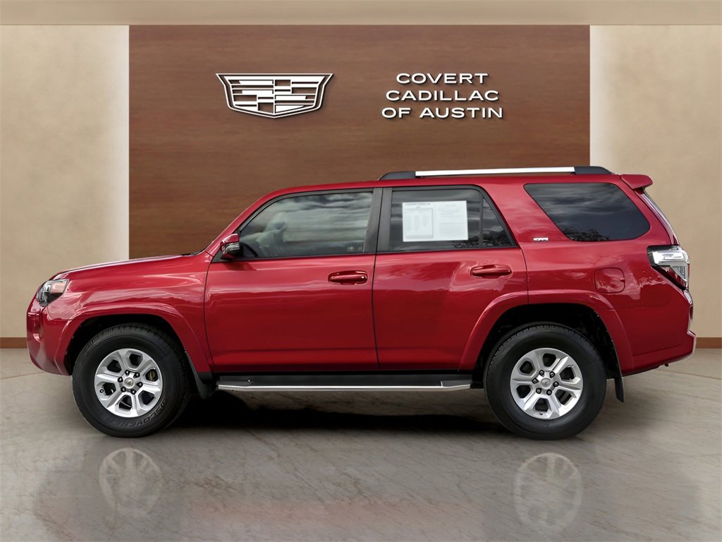 2019 Toyota 4Runner SR5 photo 2
