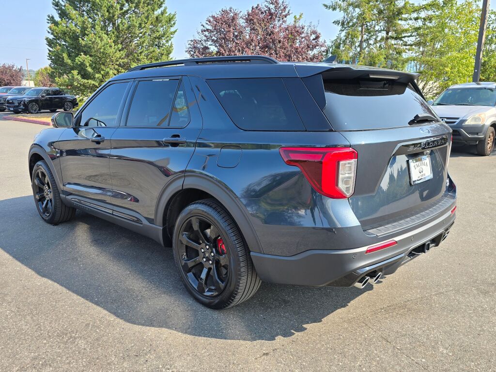 2023 Ford Explorer ST photo 4