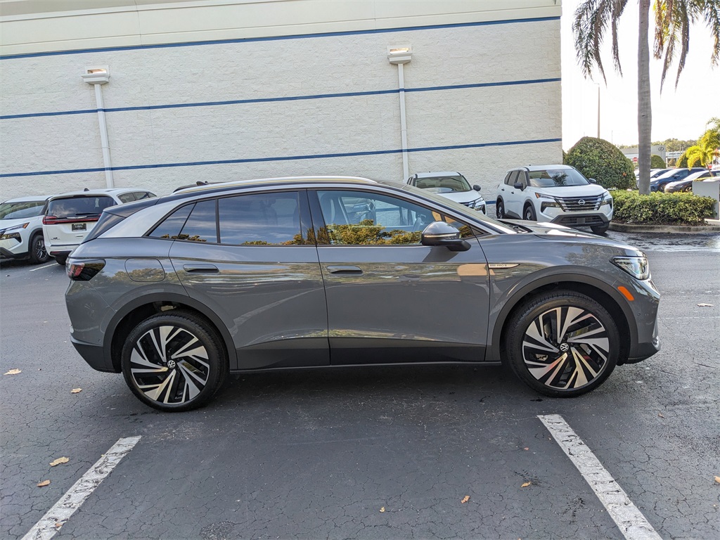 2025 Volkswagen ID.4 Pro Plus photo 7