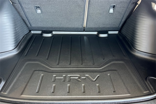 2026 Honda HR-V LX photo 12
