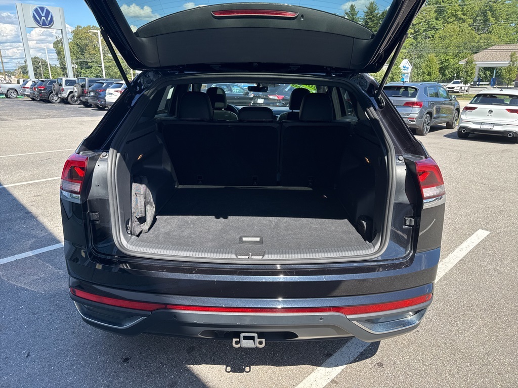 2022 Volkswagen Atlas Cross Sport V6 SE Technology photo 27
