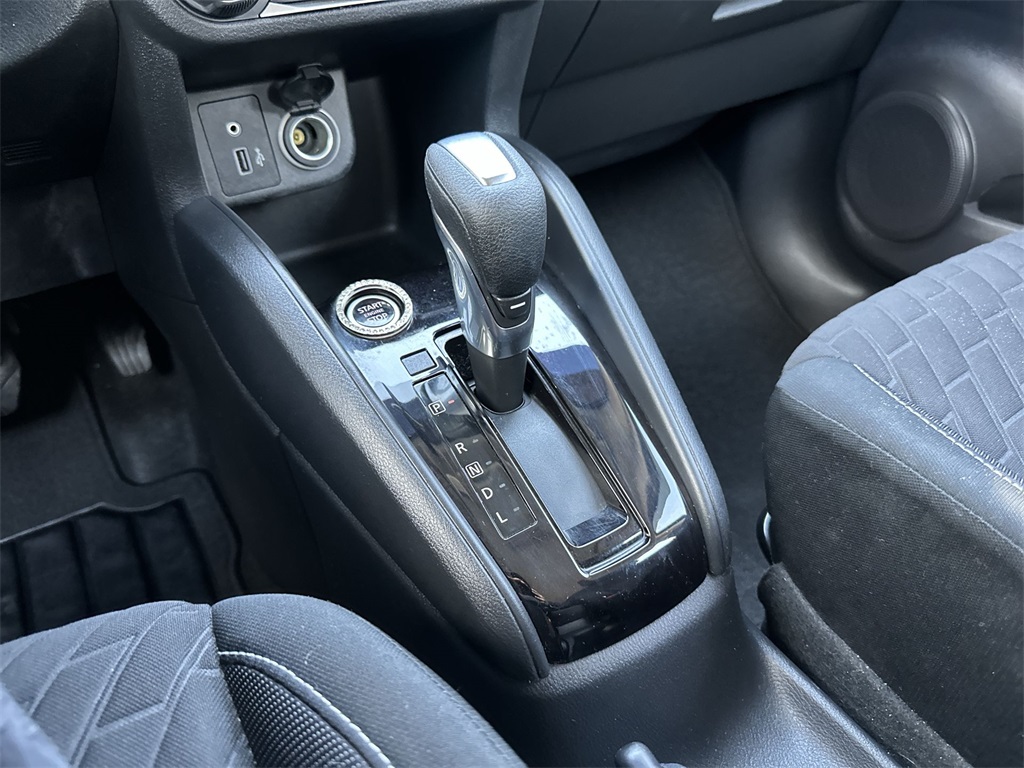 2022 Nissan Kicks S photo 19