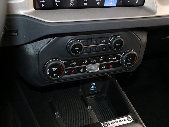 2025 Ford Bronco Outer Banks photo 23
