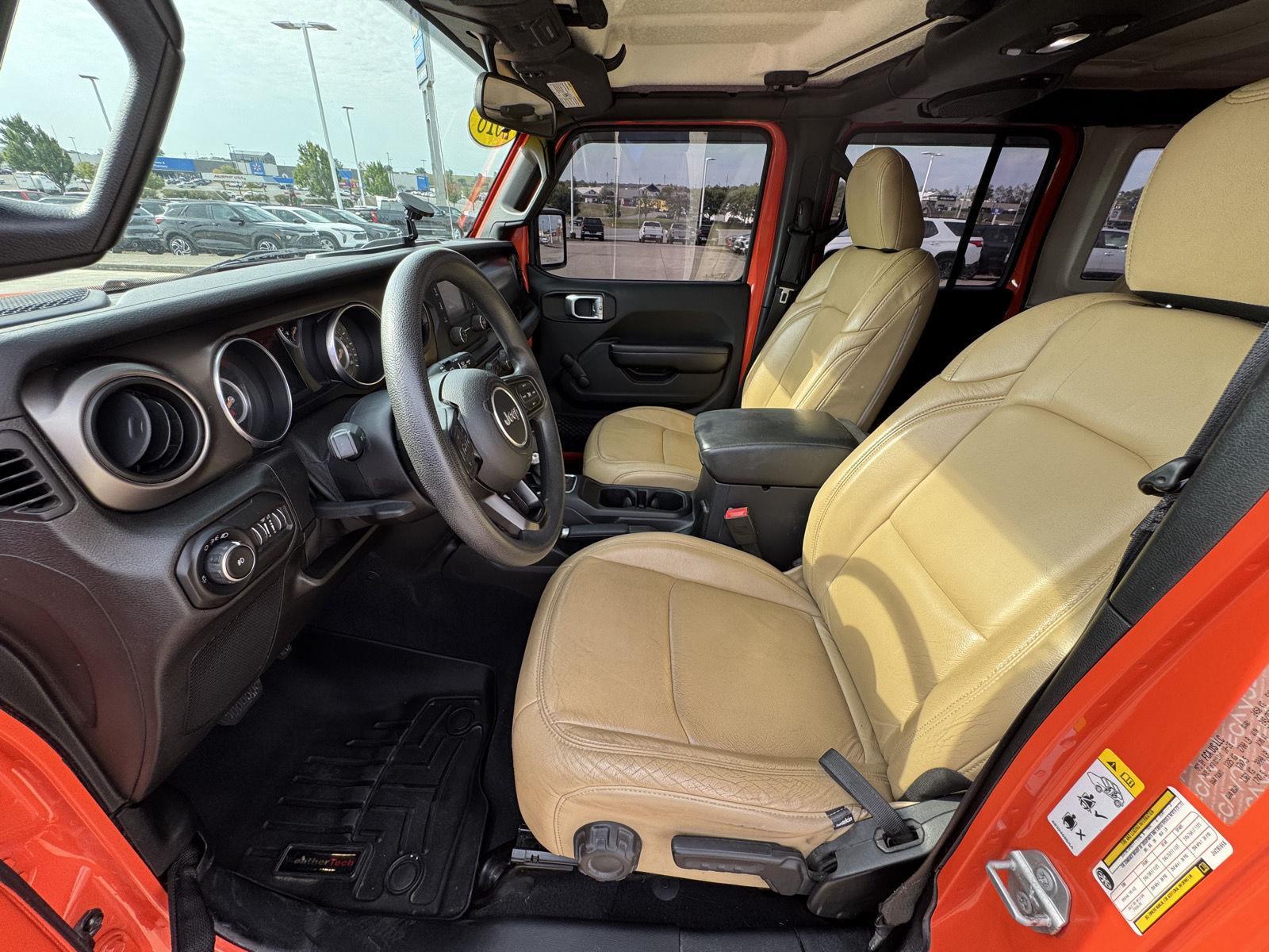 2018 Jeep Wrangler Unlimited Sport photo 2