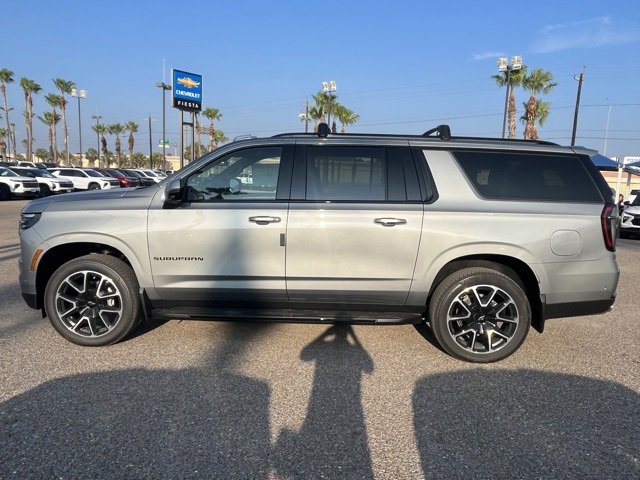 2025 Chevrolet Suburban RST photo 4