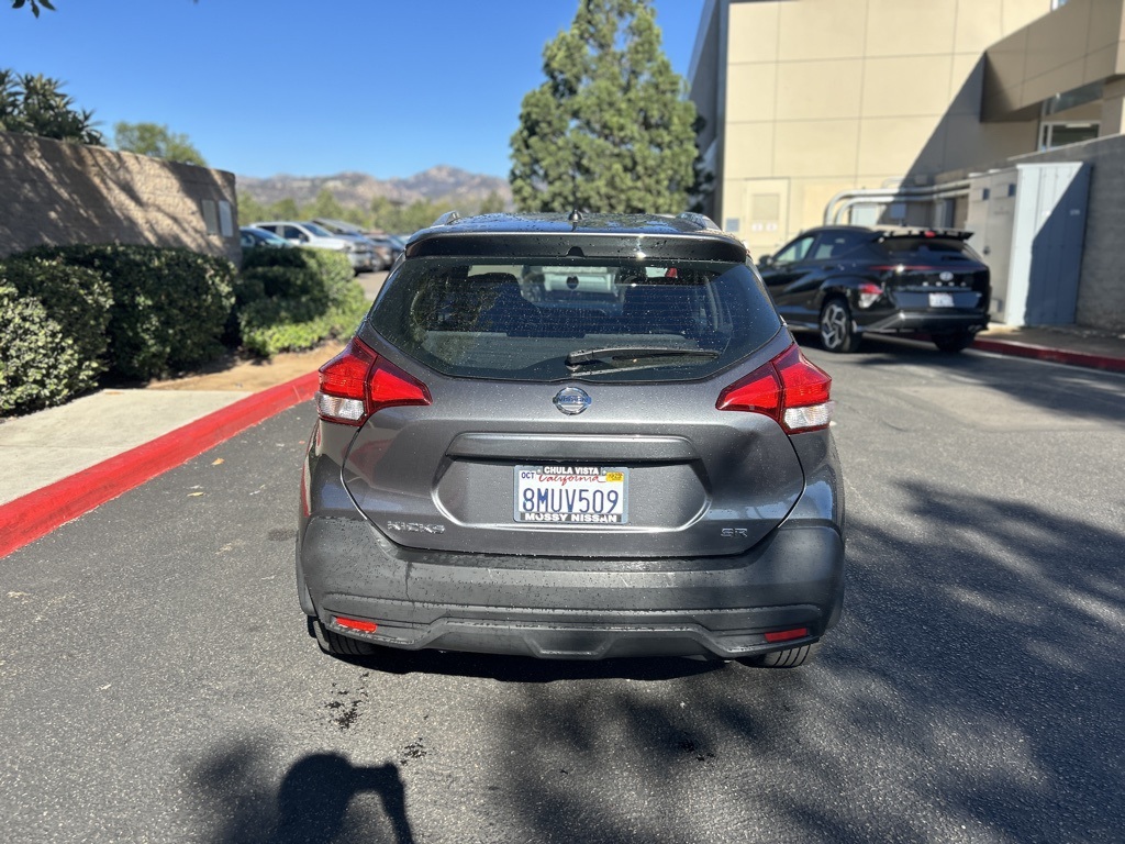 2019 Nissan Kicks SR photo 4