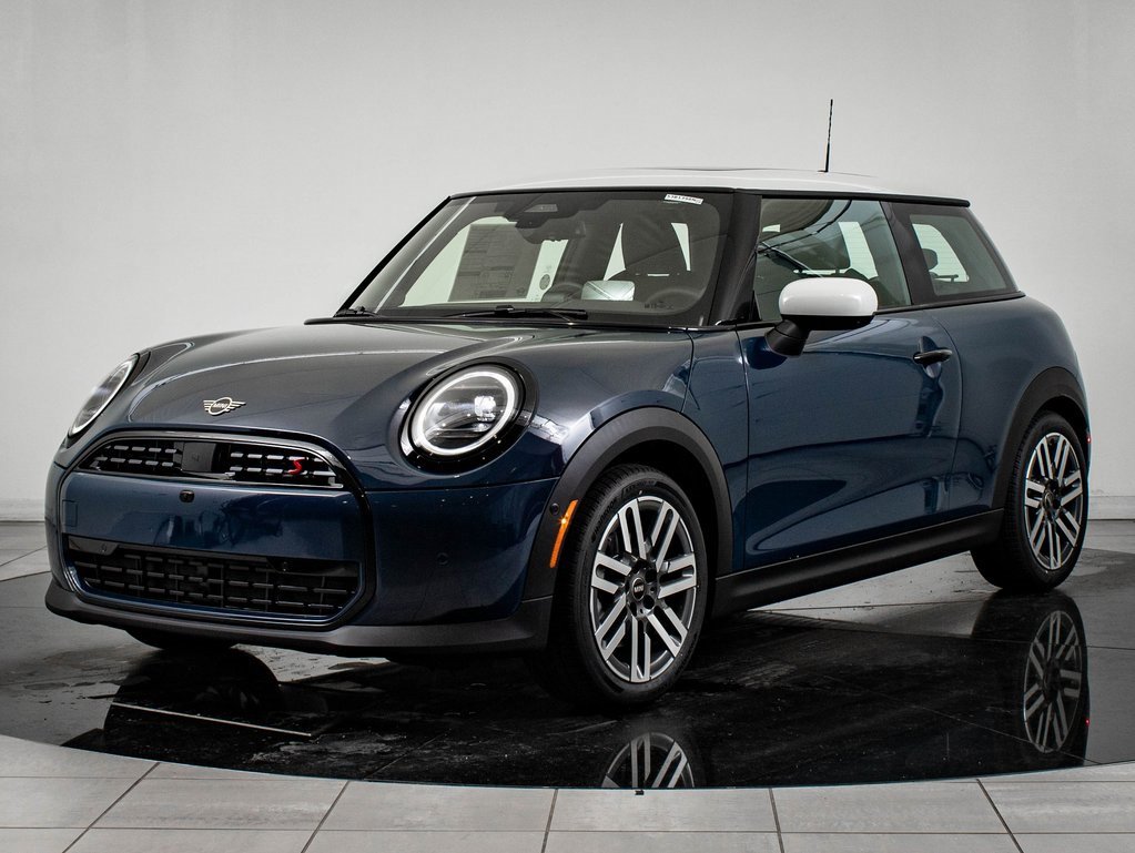 2026 MINI Hardtop 2 Door S's photo