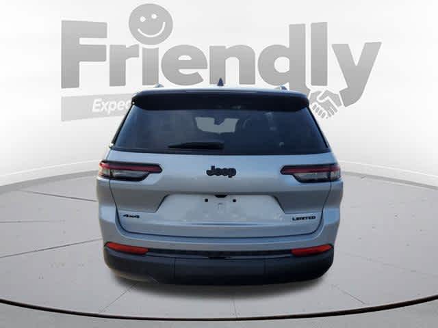 2025 Jeep Grand Cherokee Limited photo 4