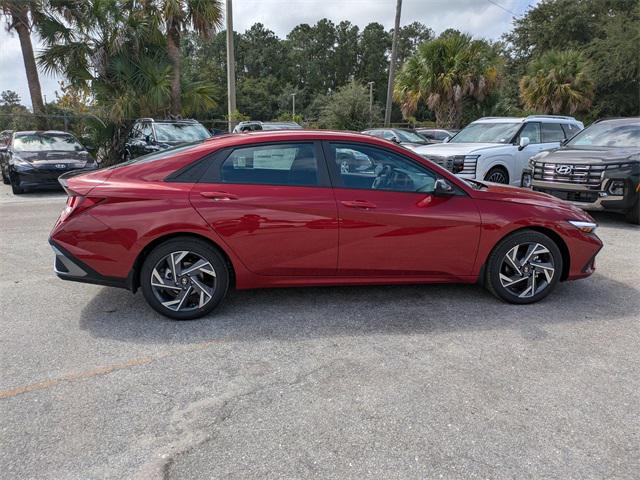 2025 Hyundai Elantra SEL Sport photo 2