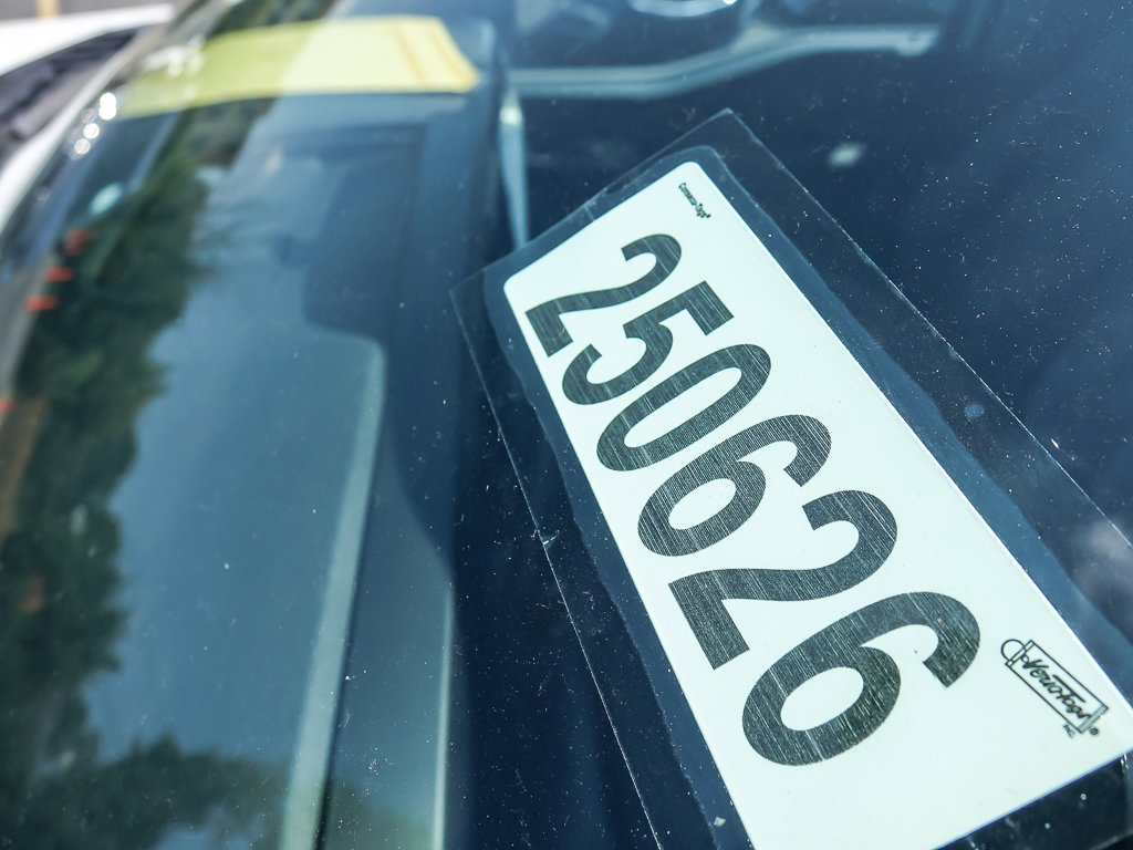 2025 FORD F-450 - Image 35