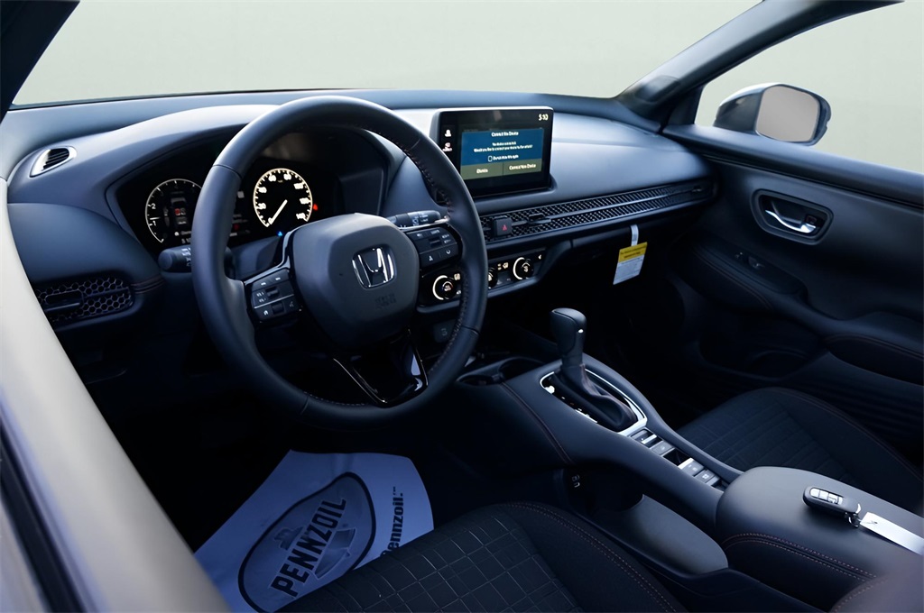 2026 Honda HR-V Sport photo 3