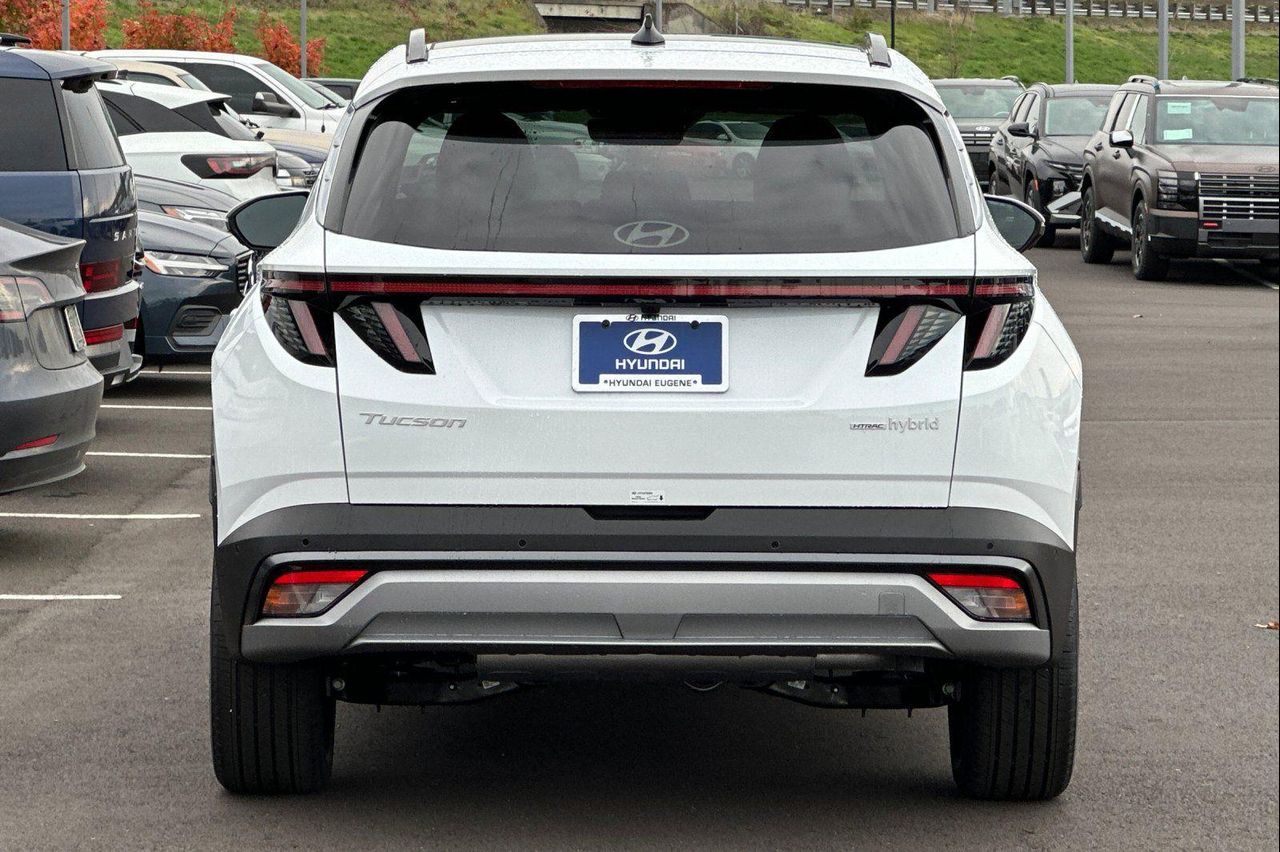 2026 Hyundai Tucson Hybrid Limited photo 4