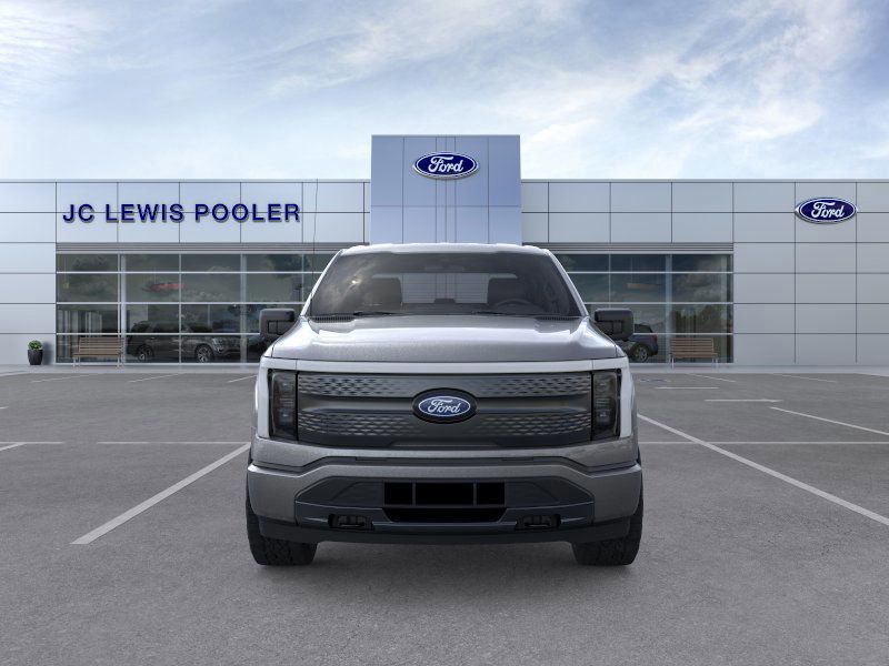 2025 Ford F-150 Lightning XLT photo 7