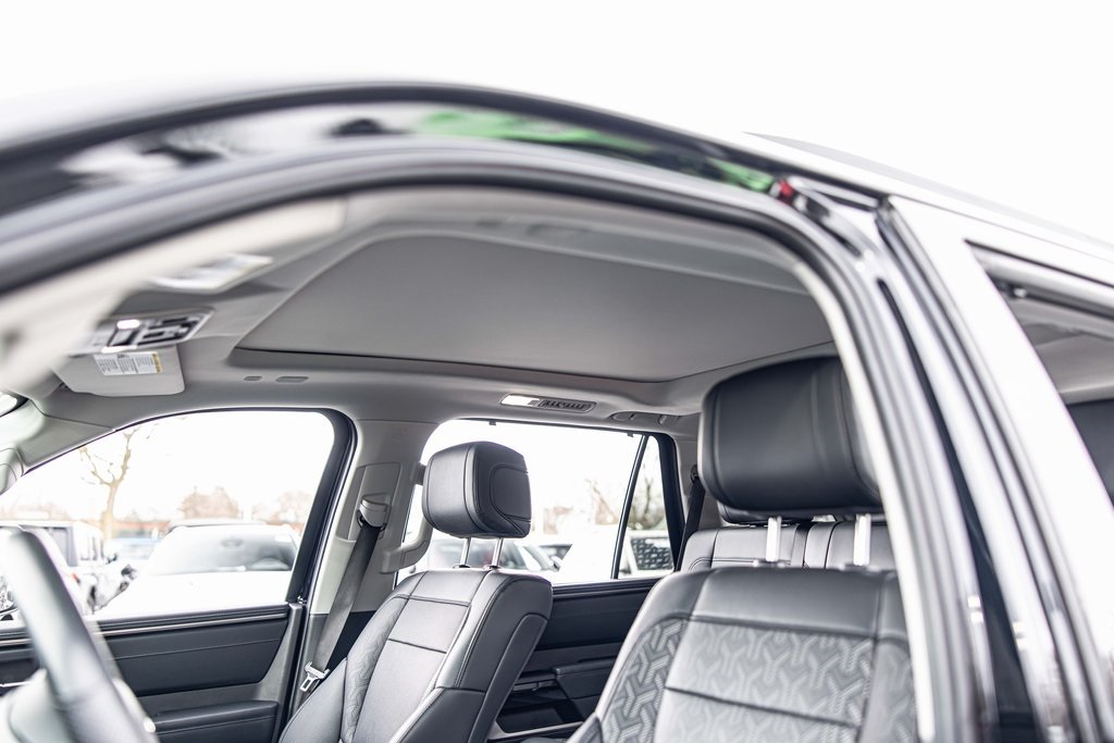 2024 TOYOTA SEQUOIA - Image 19