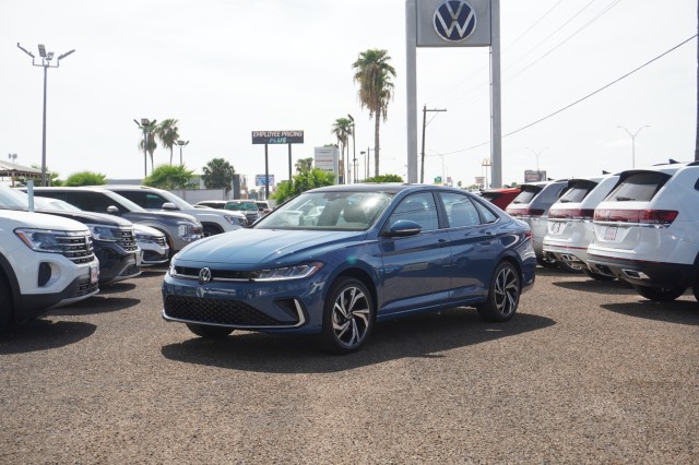 2025 Volkswagen Jetta SEL's photo