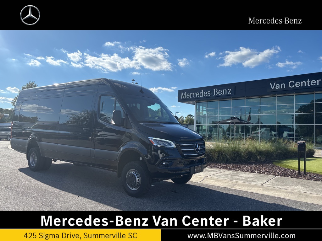 2024 Mercedes-Benz Sprinter Cargo Van Base's photo