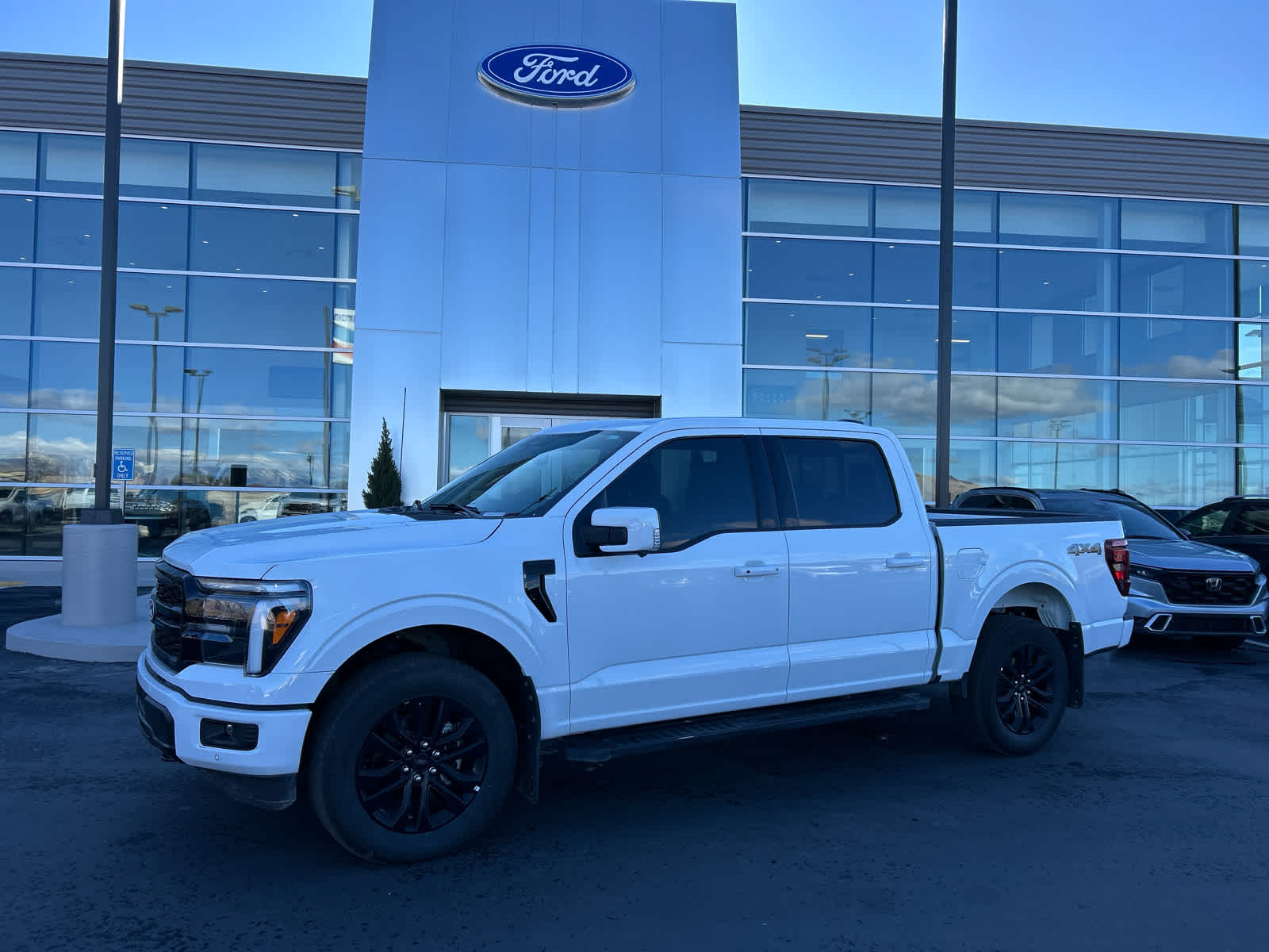 2025 Ford F-150 Lariat's photo