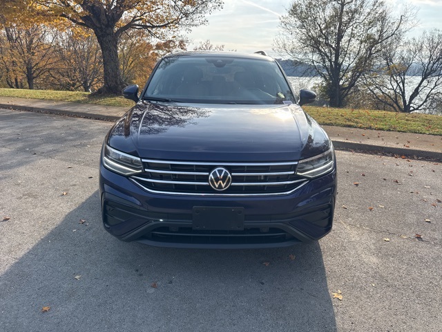 2022 Volkswagen Tiguan SE photo 2