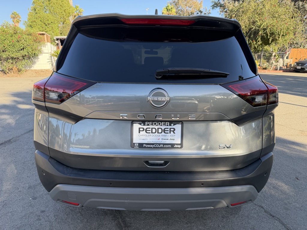 2023 Nissan Rogue SV photo 4