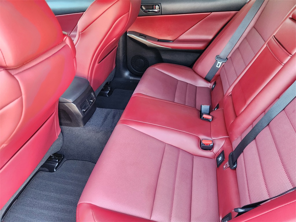 2016 Lexus IS 200t F SPORT photo 28