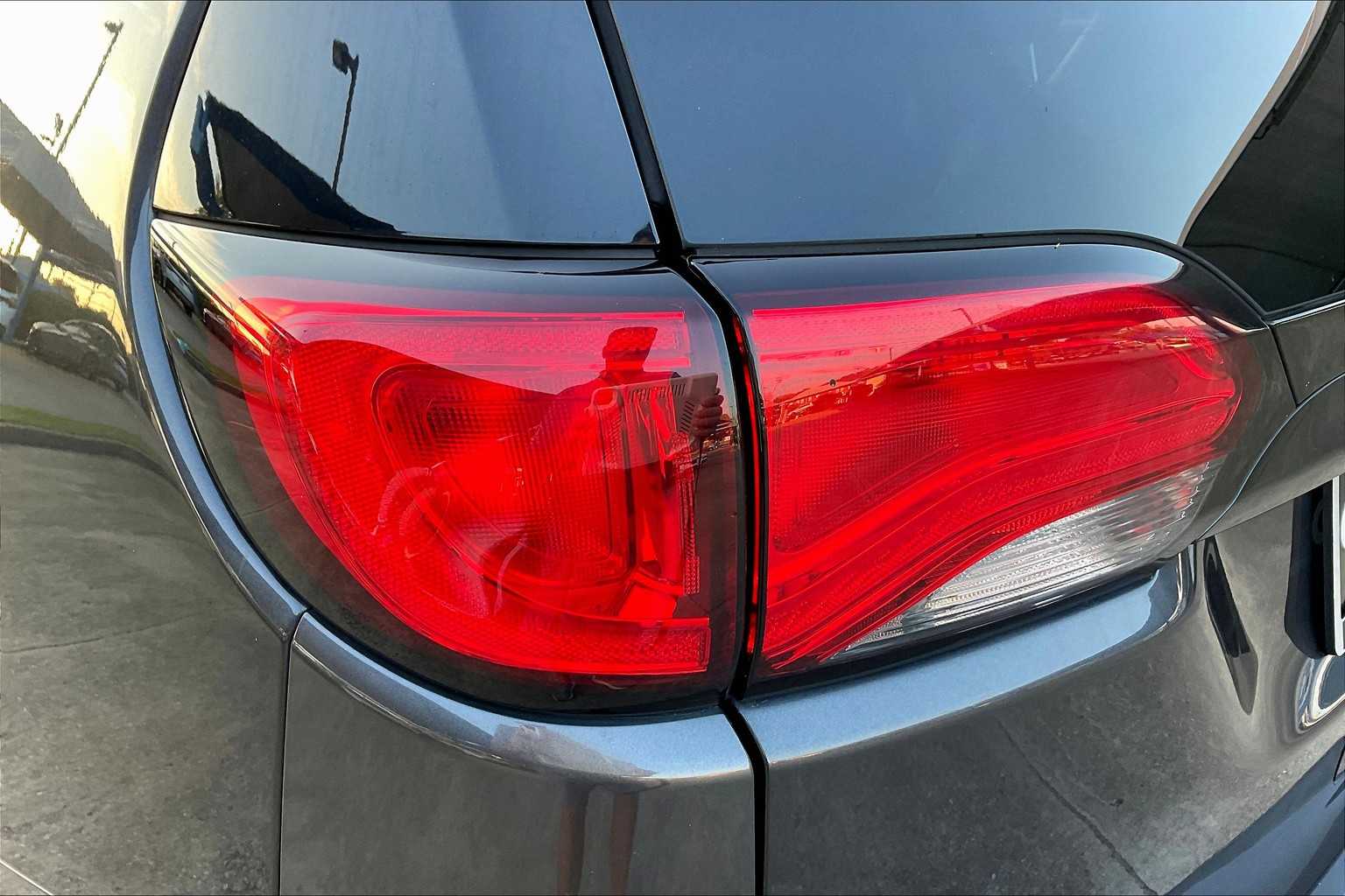 2022 Chrysler Voyager LX photo 27