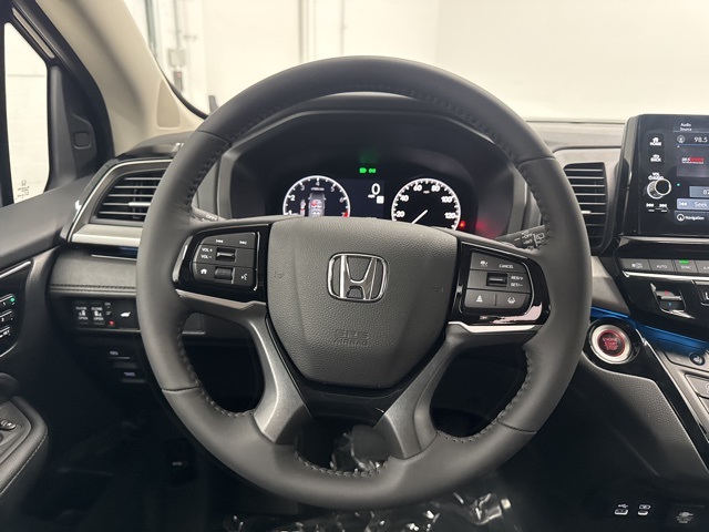 2026 Honda Odyssey Touring photo 23