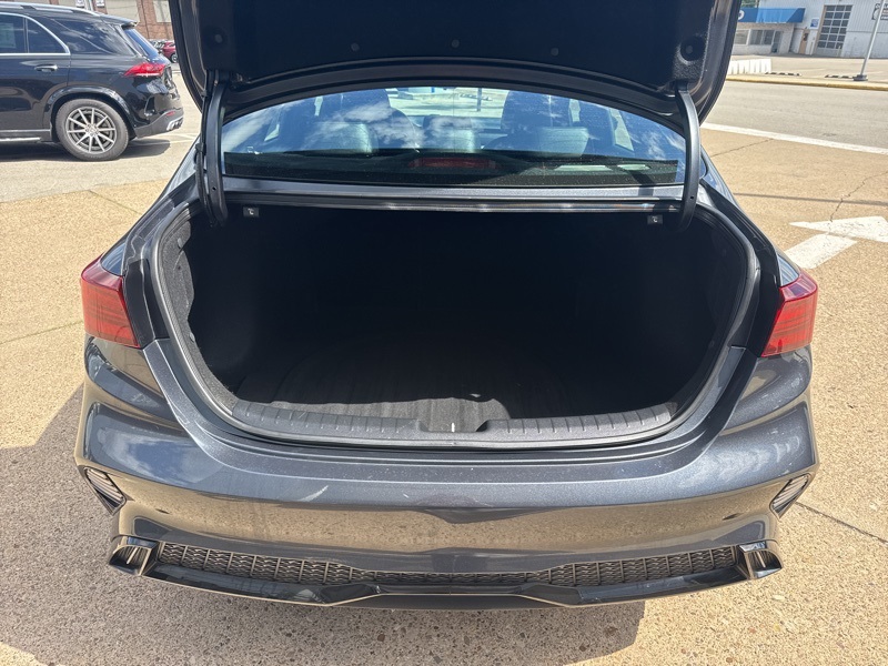 2023 Kia Forte GT-Line photo 10
