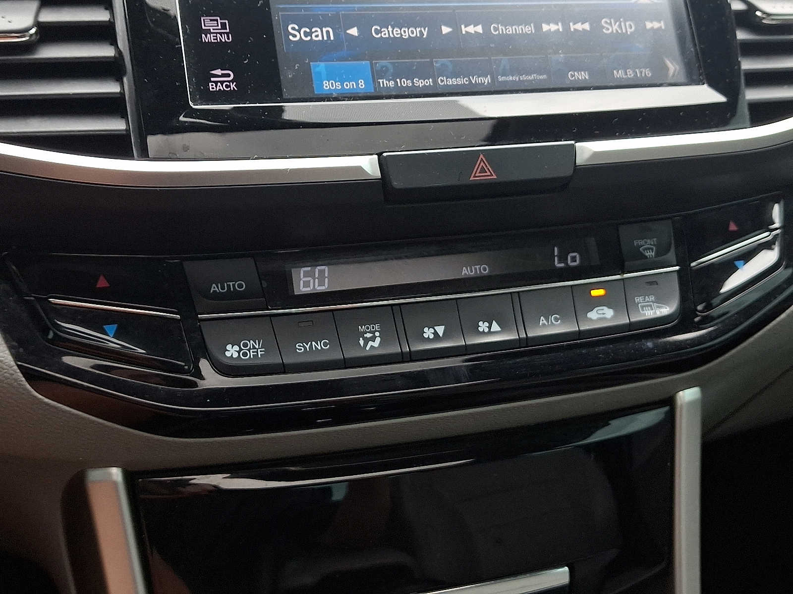 2016 Honda Accord EX-L V6 photo 15