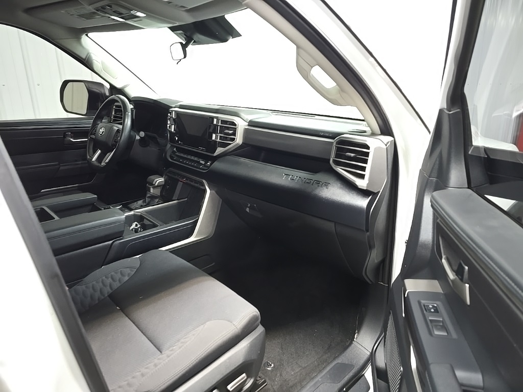 2022 Toyota Tundra SR5 photo 15
