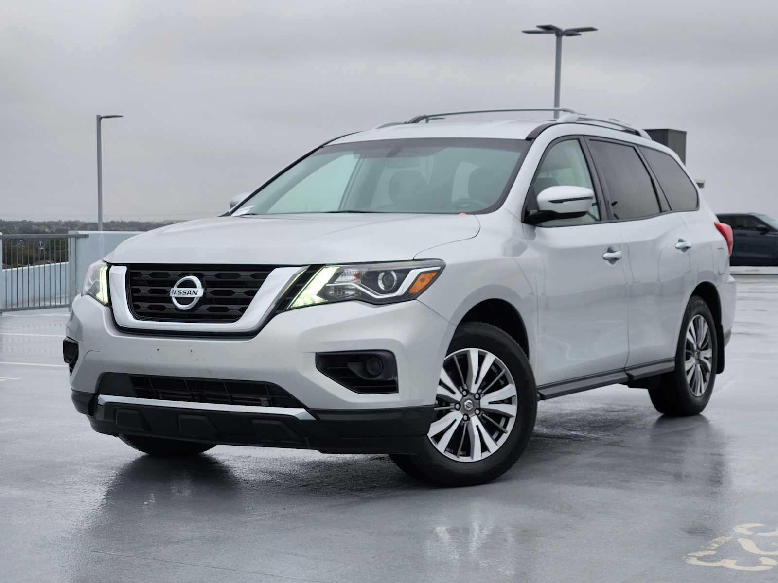 2019 Nissan Pathfinder S