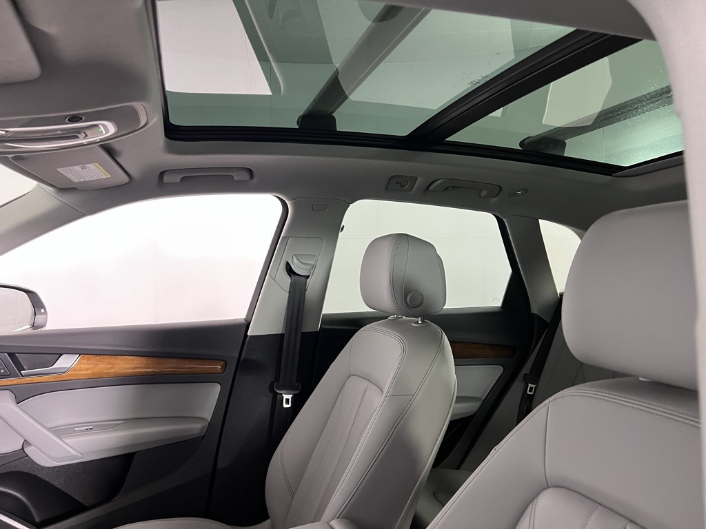 2022 Audi Q5 45 S line Premium photo 19