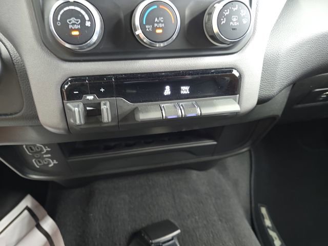 2024 Ram 2500 Big Horn photo 19