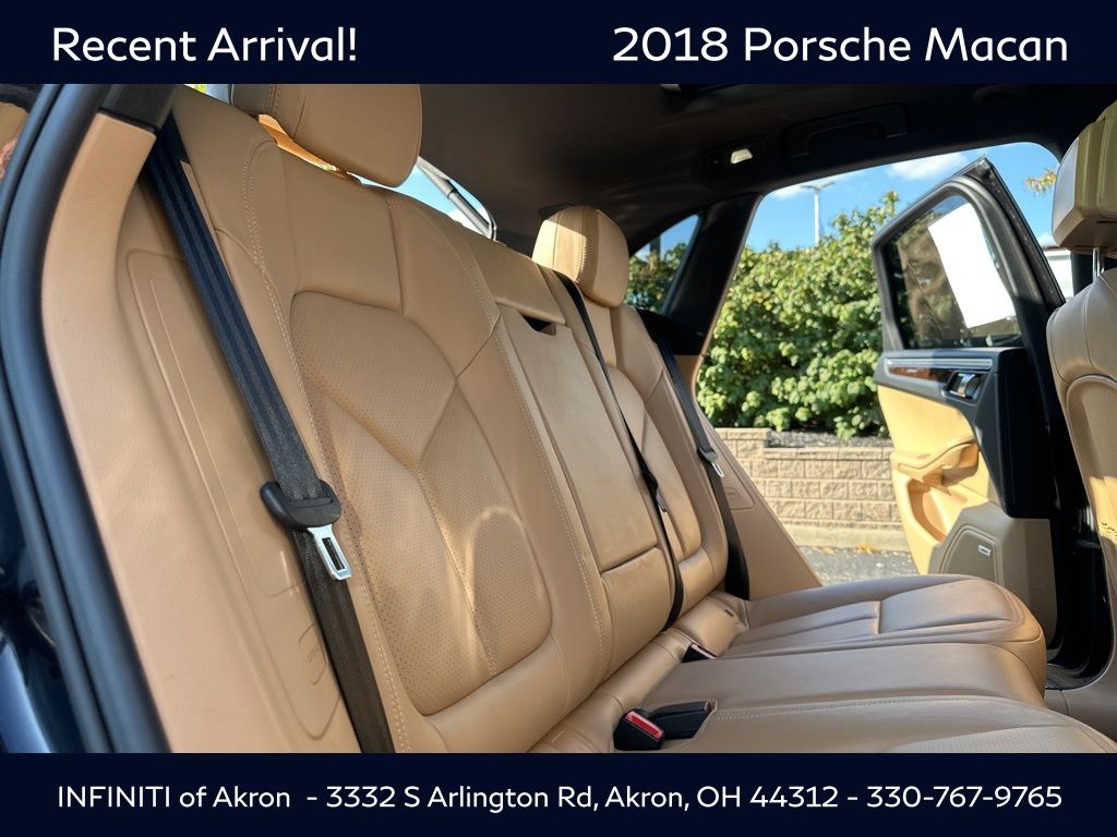 2018 Porsche Macan S photo 35