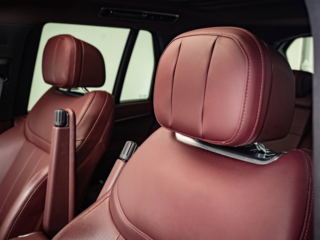 2023 Land Rover Range Rover SE photo 19