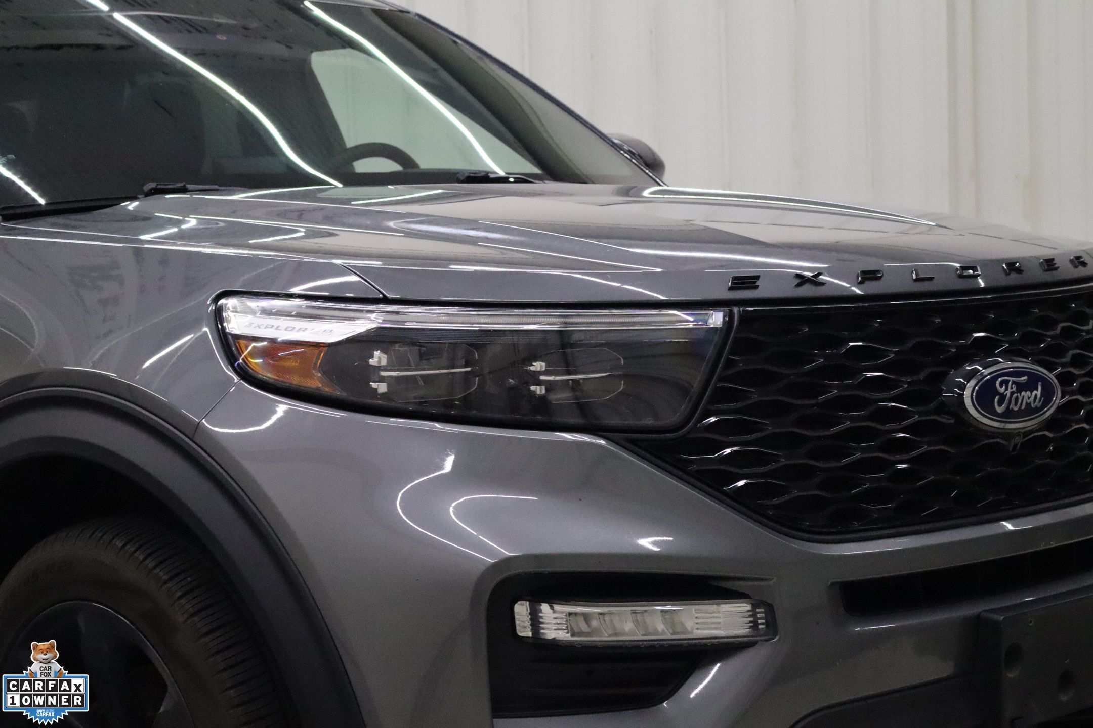 2023 Ford Explorer ST photo 9