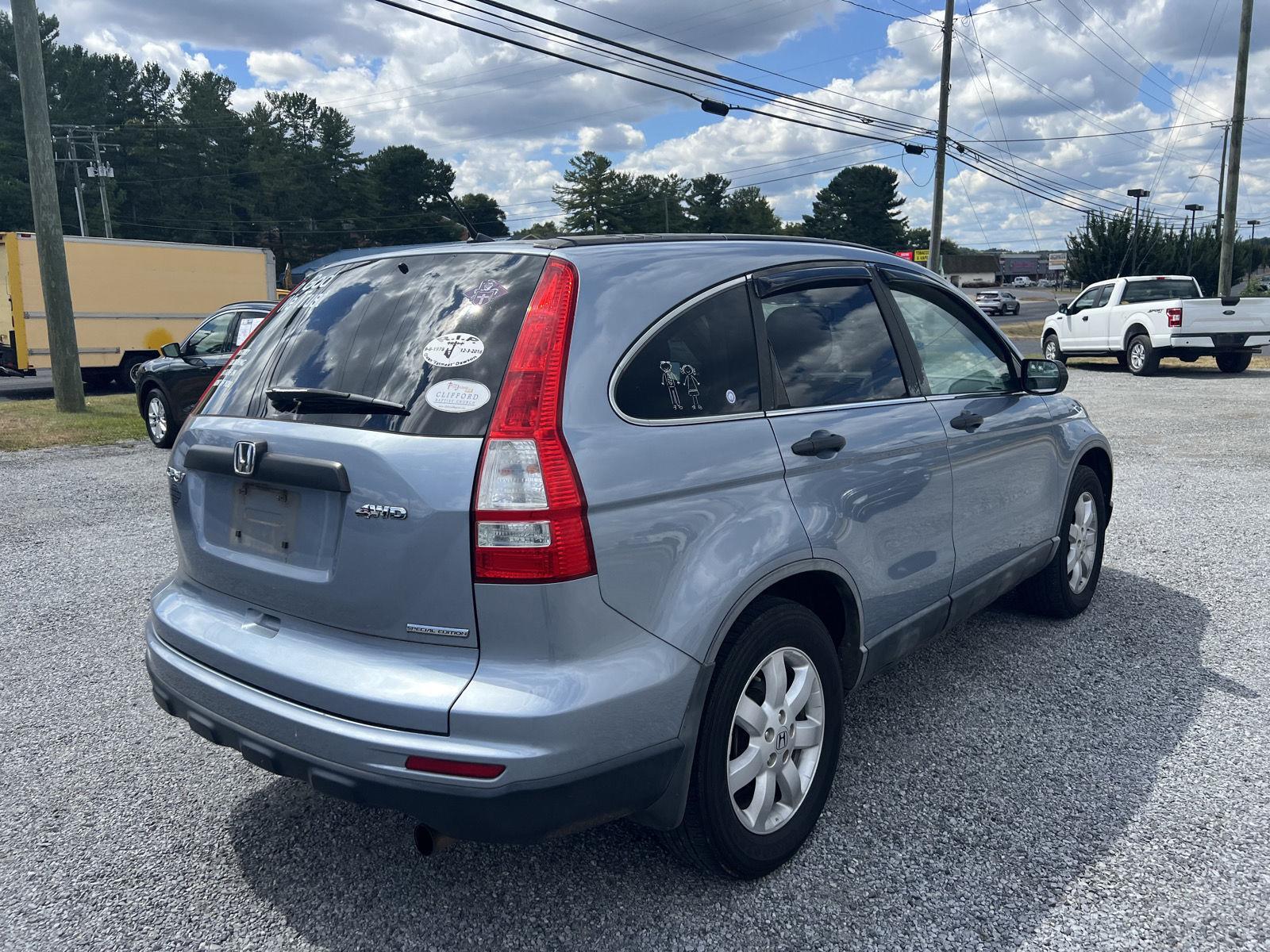 2011 Honda CR-V SE photo 3